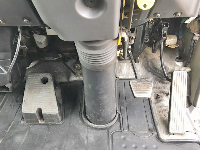 いすゞエルフアルミバン小型（2t・3t）[写真36]