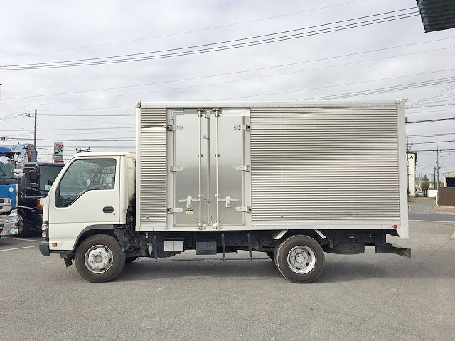 いすゞエルフアルミバン小型（2t・3t）[写真05]