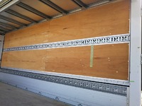 三菱ふそうキャンターアルミウイング小型（2t・3t）[写真15]