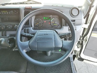 三菱ふそうキャンターアルミウイング小型（2t・3t）[写真36]