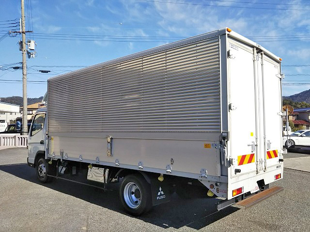 三菱ふそうキャンターアルミウイング小型（2t・3t）[写真04]