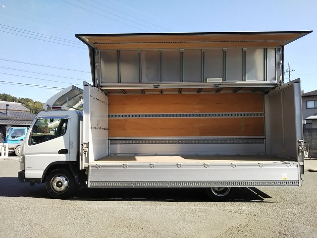 三菱ふそうキャンターアルミウイング小型（2t・3t）[写真06]