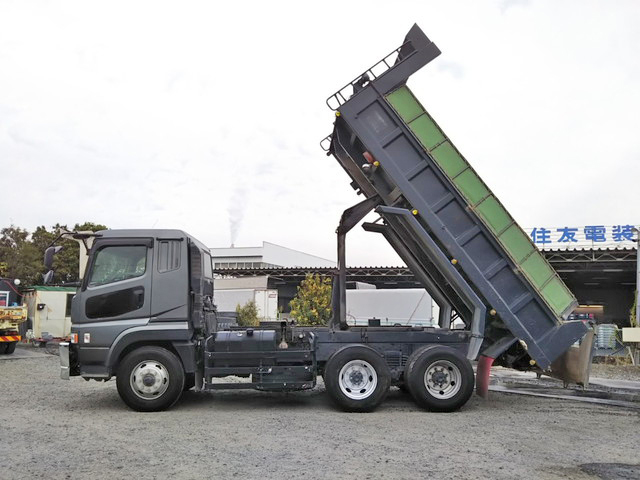 三菱ふそうスーパーグレートダンプ大型（10t）[写真06]