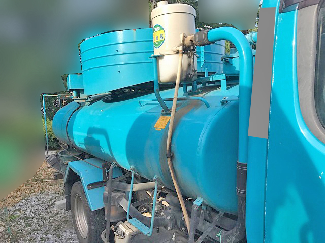 三菱ふそうキャンターバキュームカー小型（2t・3t）[写真10]