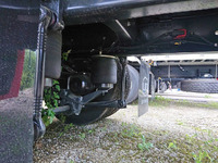 UDトラックスクオンアルミウイング大型（10t）[写真16]