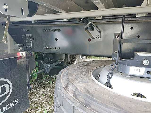 UDトラックスクオンアルミウイング大型（10t）[写真17]