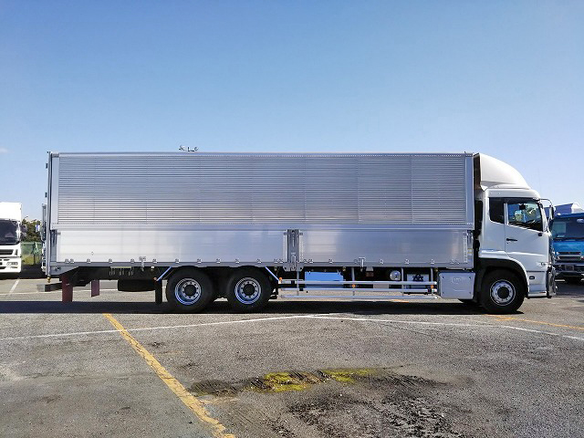 UDトラックスクオンアルミウイング大型（10t）[写真06]