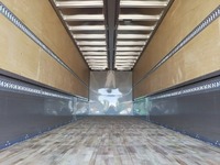 UDトラックスクオンアルミウイング大型（10t）[写真09]