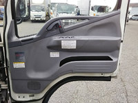 三菱ふそうキャンタークレーン付小型（2t・3t）[写真31]