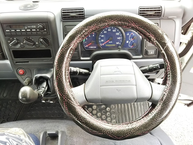 三菱ふそうキャンタークレーン付小型（2t・3t）[写真38]