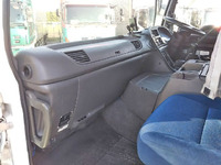 いすゞギガアルミウイング大型（10t）[写真33]