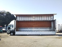 いすゞギガアルミウイング大型（10t）[写真06]