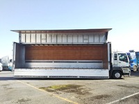 いすゞギガアルミウイング大型（10t）[写真07]