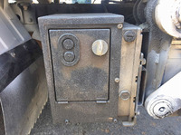 日産アトラス平ボディ小型（2t・3t）[写真12]