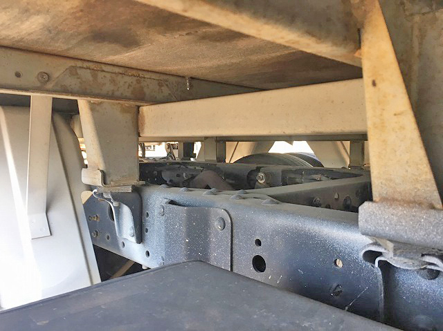 日産アトラス平ボディ小型（2t・3t）[写真19]