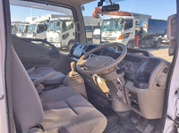 日産アトラス平ボディ小型（2t・3t）[写真28]