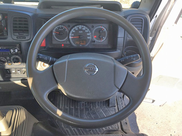 日産アトラス平ボディ小型（2t・3t）[写真30]