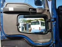 いすゞギガシャーシ大型（10t）[写真26]