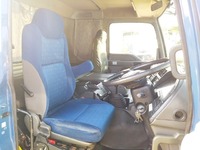 いすゞギガシャーシ大型（10t）[写真28]