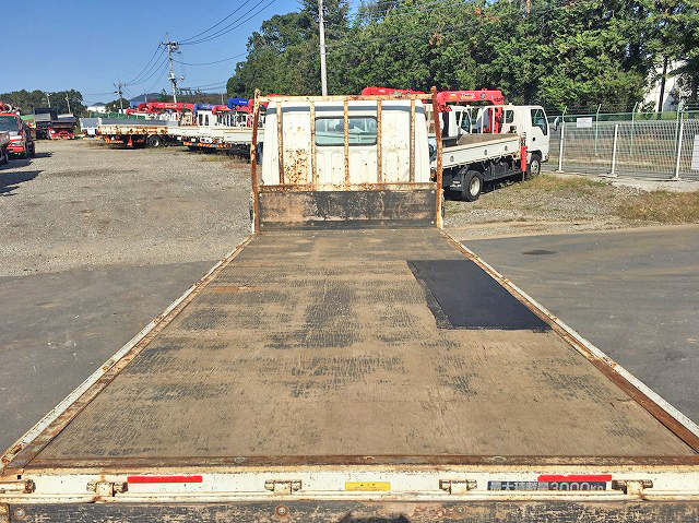 三菱ふそうキャンター平ボディ小型（2t・3t）[写真11]