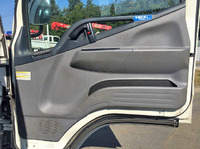 三菱ふそうキャンター平ボディ小型（2t・3t）[写真25]