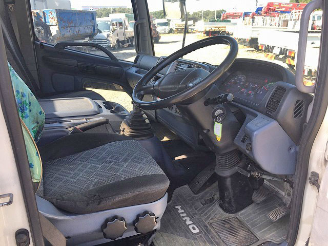 日野レンジャーセーフティローダー中型（4t）[写真29]