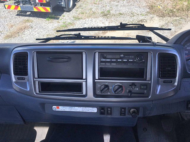 日野レンジャーセーフティローダー中型（4t）[写真34]