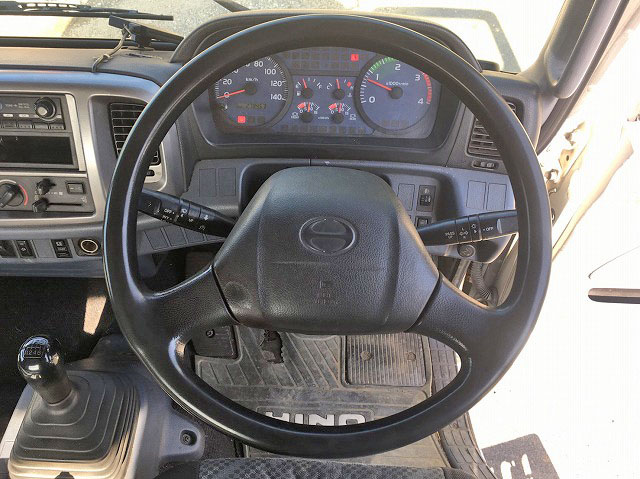 日野レンジャーセーフティローダー中型（4t）[写真35]