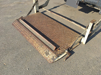 いすゞエルフ平ボディ小型（2t・3t）[写真15]