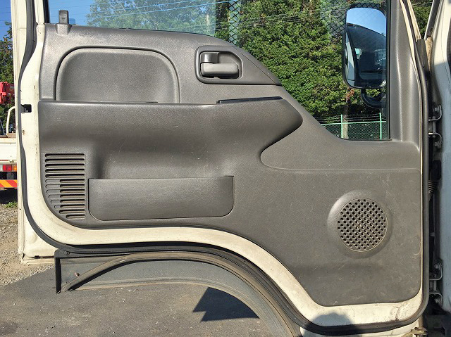 いすゞエルフ平ボディ小型（2t・3t）[写真26]