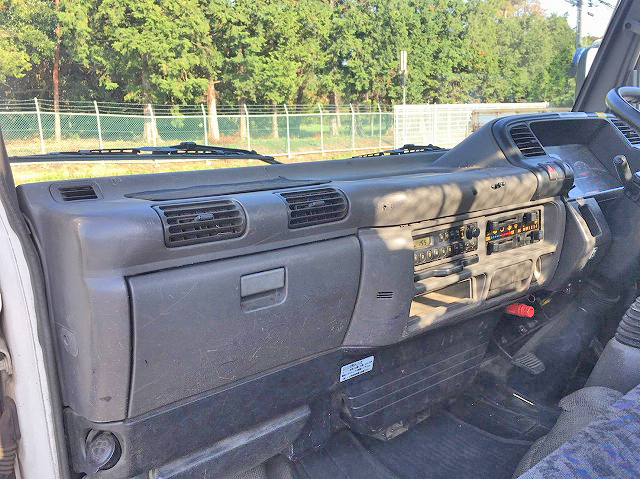 いすゞエルフ平ボディ小型（2t・3t）[写真29]