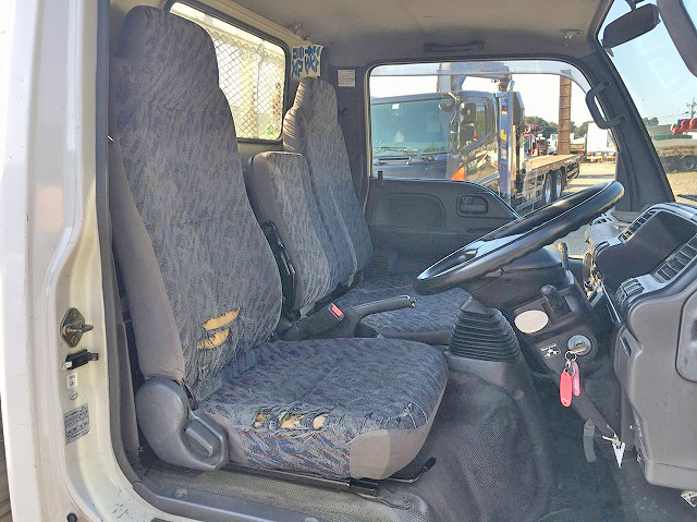 いすゞエルフ平ボディ小型（2t・3t）[写真30]