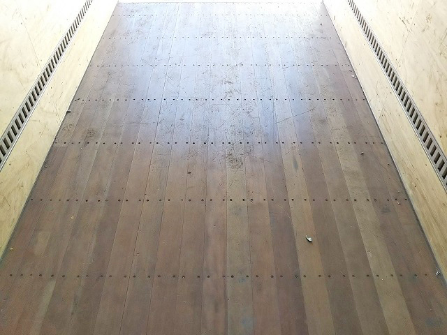 いすゞエルフパネルバン小型（2t・3t）[写真17]