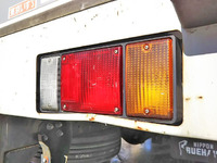 いすゞエルフパネルバン小型（2t・3t）[写真20]