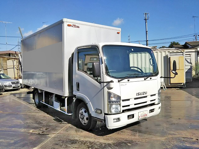 いすゞエルフパネルバン小型（2t・3t）[写真03]