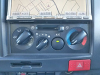 いすゞエルフパネルバン小型（2t・3t）[写真37]