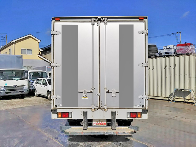 いすゞエルフパネルバン小型（2t・3t）[写真09]