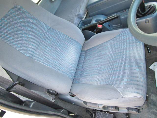 UDトラックスコンドルアルミウイング中型（4t）[写真34]