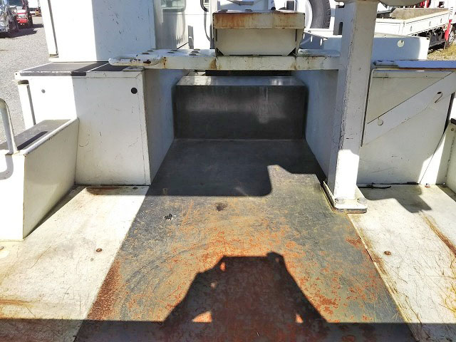 日野デュトロ高所作業車小型（2t・3t）[写真12]