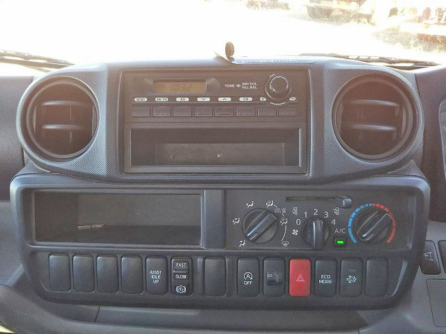 日野デュトロ高所作業車小型（2t・3t）[写真37]