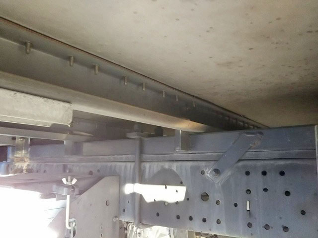 いすゞエルフアルミバン小型（2t・3t）[写真19]