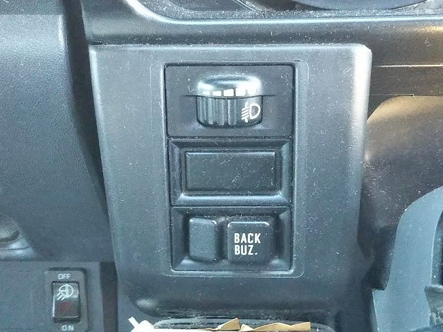 いすゞエルフアルミバン小型（2t・3t）[写真36]