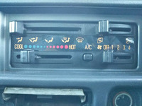 いすゞエルフアルミバン小型（2t・3t）[写真37]