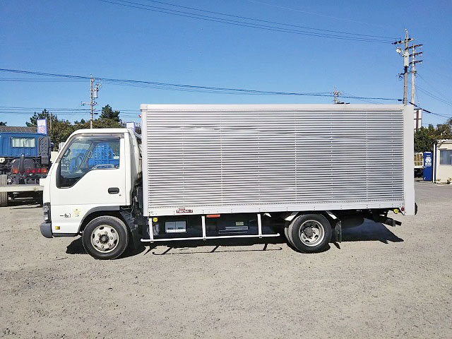 いすゞエルフアルミバン小型（2t・3t）[写真05]