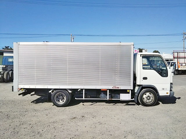 いすゞエルフアルミバン小型（2t・3t）[写真06]