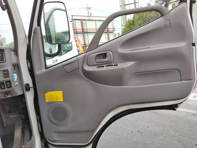 トヨタダイナパネルバン小型（2t・3t）[写真29]