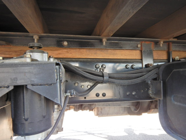 三菱ふそうファイター平ボディ増トン（6t・8t）[写真20]