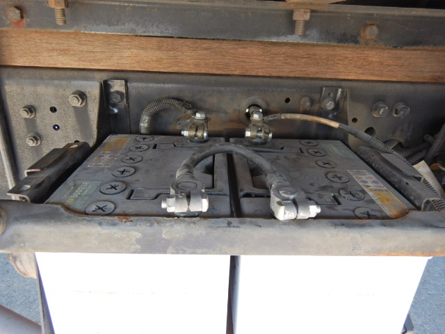 三菱ふそうファイター平ボディ増トン（6t・8t）[写真35]