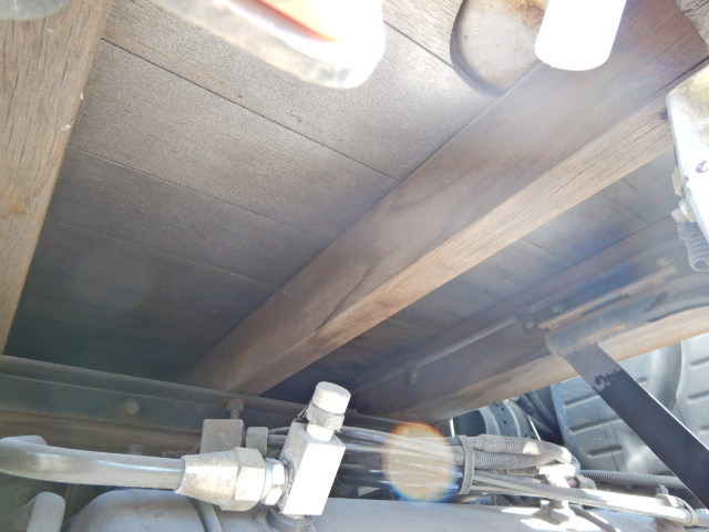 三菱ふそうファイター平ボディ増トン（6t・8t）[写真37]