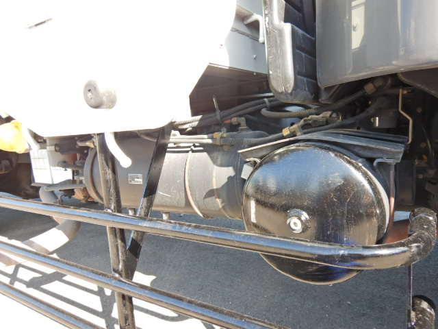 三菱ふそうファイター平ボディ増トン（6t・8t）[写真38]